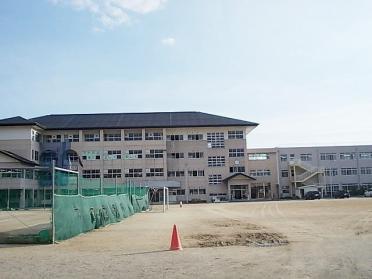 西中学校：1200m