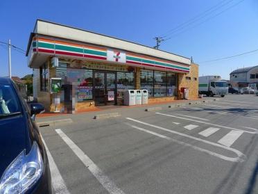 セブンイレブン由良店：490m