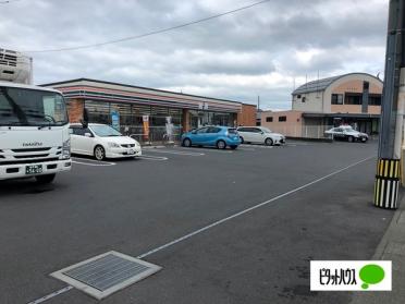 セブンイレブン太田市由良町店：613m