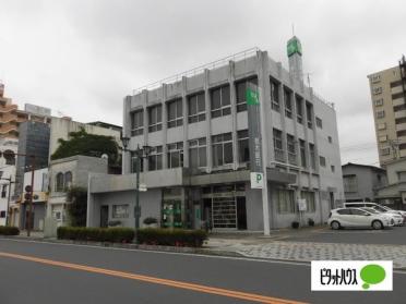 栃木銀行足利支店：824m