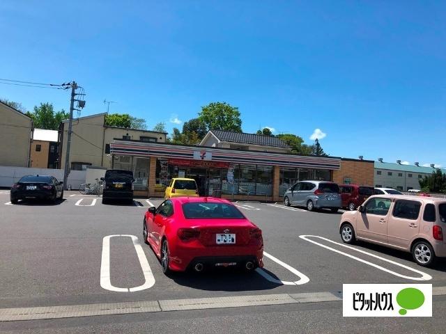セブンイレブン太田市内ケ島店：451m