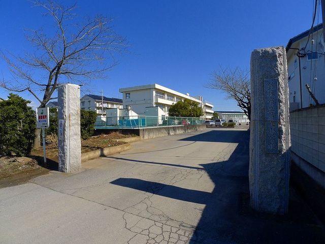 館林市立第九小学校：757m