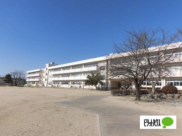 足利市立山辺中学校：1289m