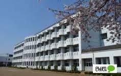 佐野市立南中学校：894m