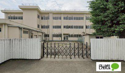 宇都宮市立雀宮南小学校：751m