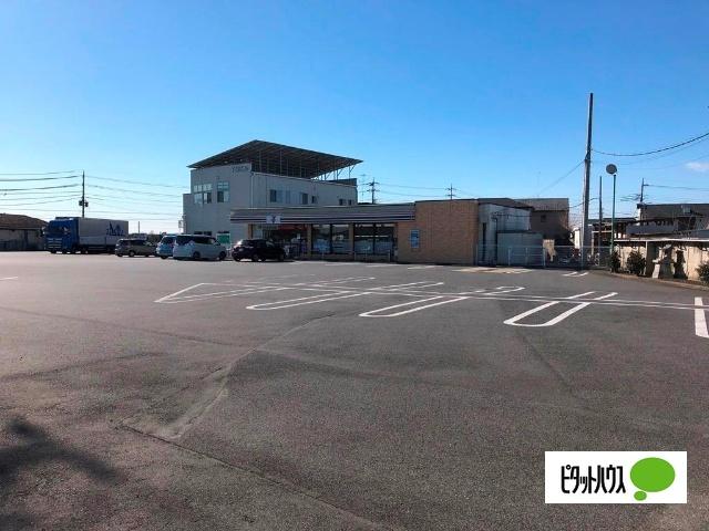 セブンイレブン足利50バイパス店：689m