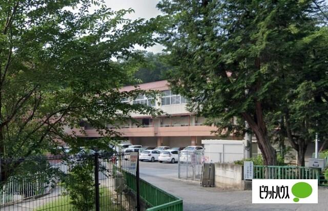 足利市立山辺小学校：727m