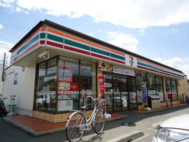 セブンイレブン太田高校西店：119m