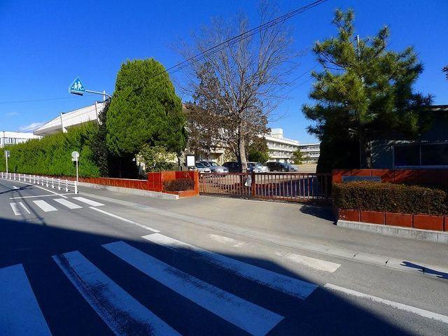 館林市立第二小学校：292m