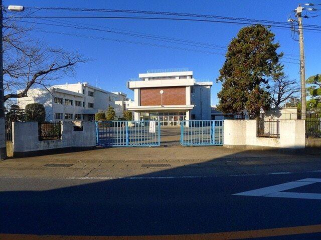 千代田町立西小学校：1410m