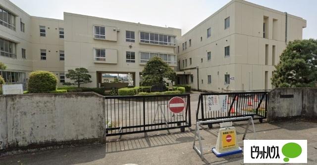 足利市立葉鹿小学校：722m