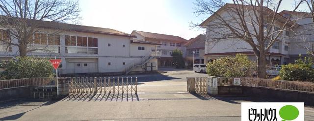 足利市立坂西中学校：572m