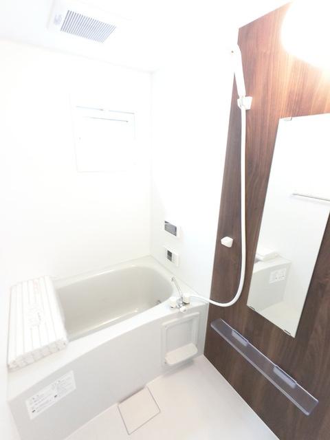 ピノン（101） 部屋画像