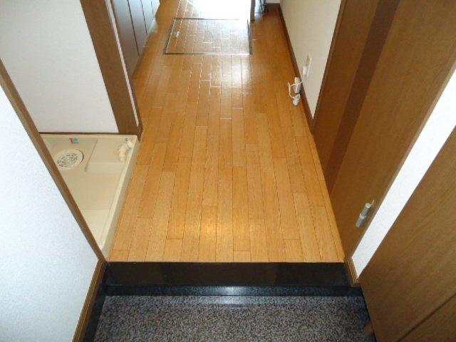 メゾンドヴァンベール 玄関