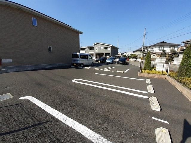 ルピナス・リバーＡ（101） 駐車場