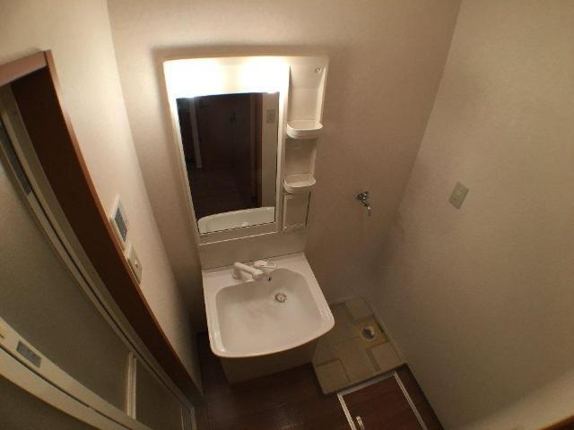 ティアラ 部屋画像