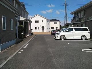 メープルⅡ（202） 駐車場