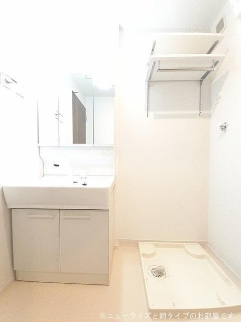レジデンス新田木崎　Ｃ（103） 洗面