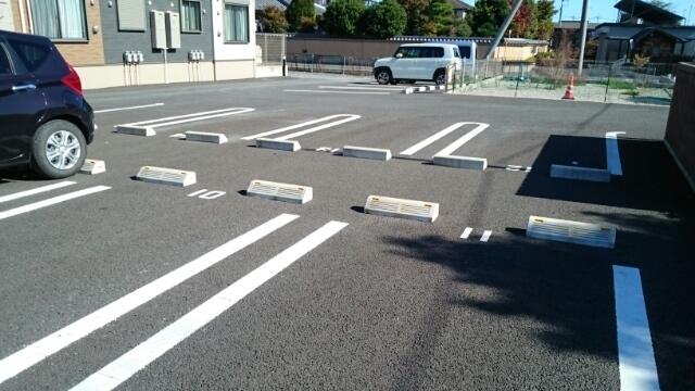 ゆりの木・Ⅵ（203） 駐車場