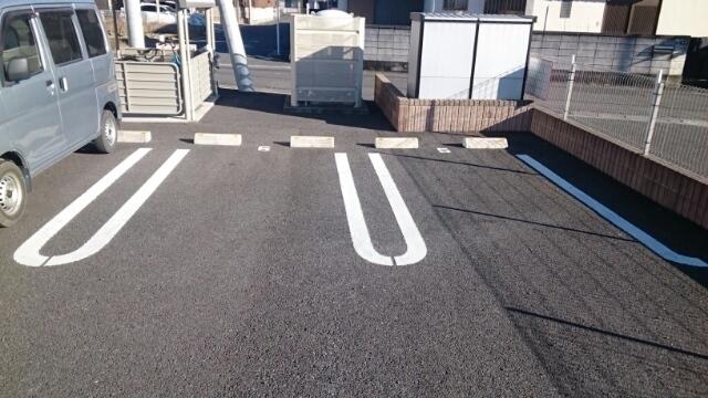 レゴリス（103） 駐車場