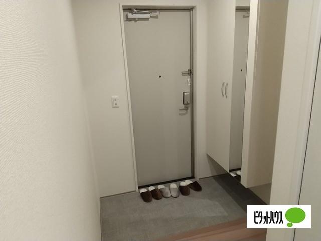 Rose Court（ﾛｰｽﾞｺｰﾄ）（205） 玄関
