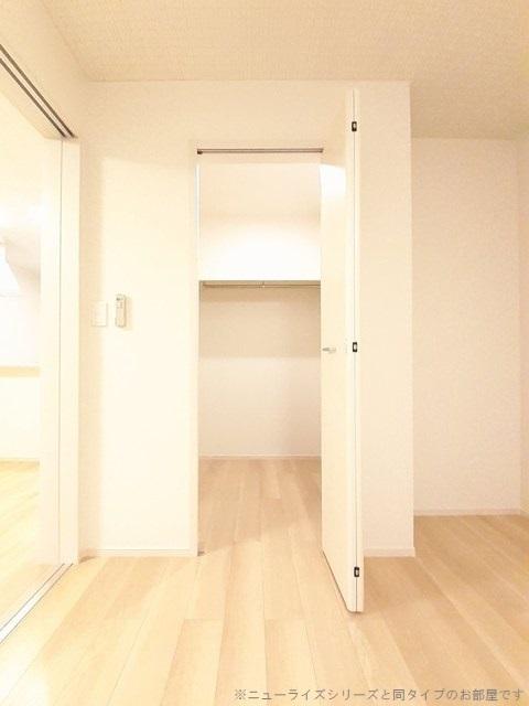 フォレスタ・ブレッツァ（103） 収納