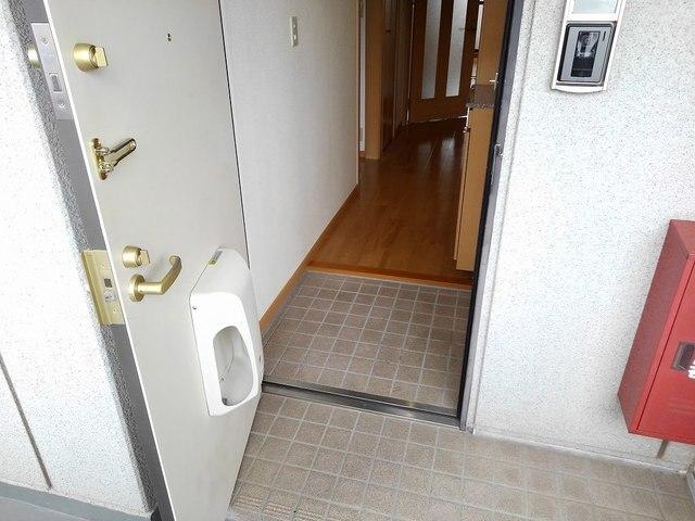 ファインロイテ（304） 玄関