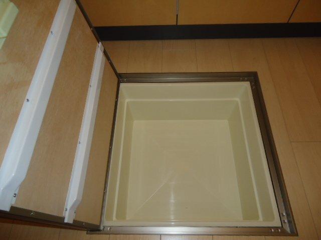 クリスタルパレス 部屋画像