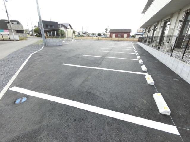 プレミスト　Ⅸ（202） 駐車場