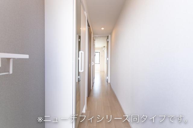 サンライズ（102） 玄関