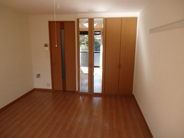 響 部屋画像