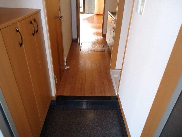 響 玄関