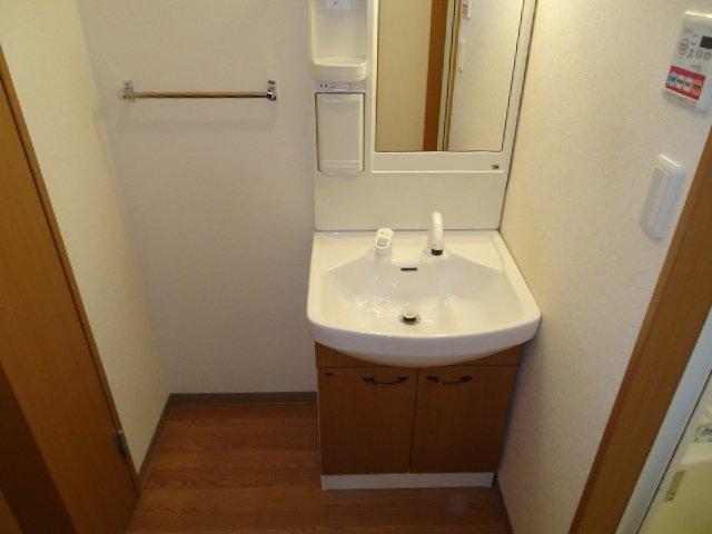 響 部屋画像