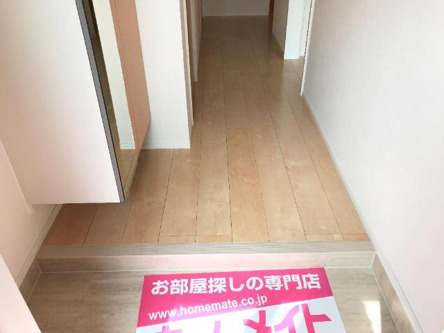 ルピナス 玄関