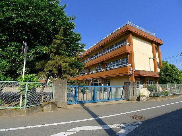 太田市立南小学校：245m