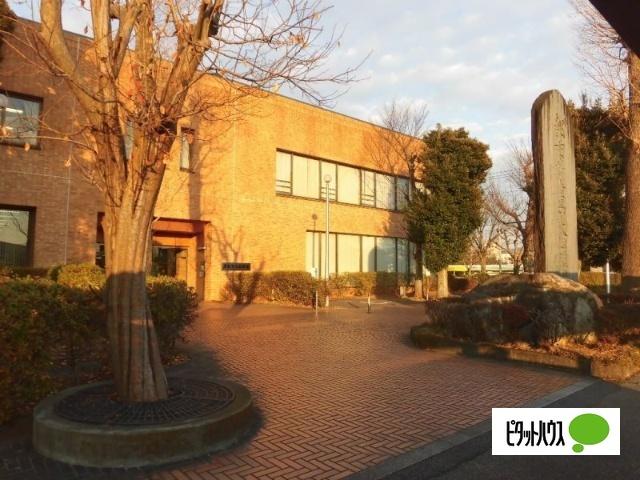 足利短期大学附属図書館：3694m