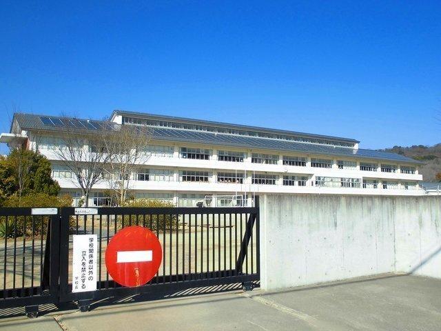 足利市立毛野小学校：662m
