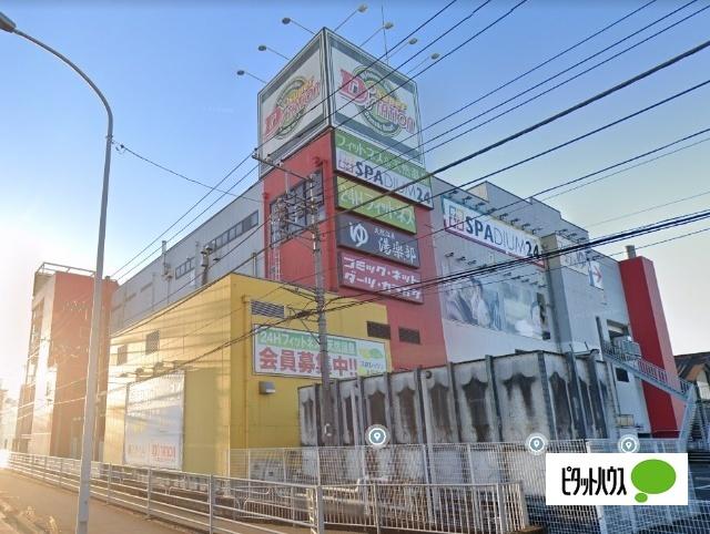 カンケンプラザWOW2号館：555m
