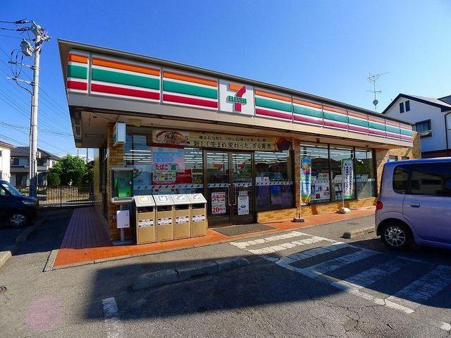 セブンイレブン韮川店：600m