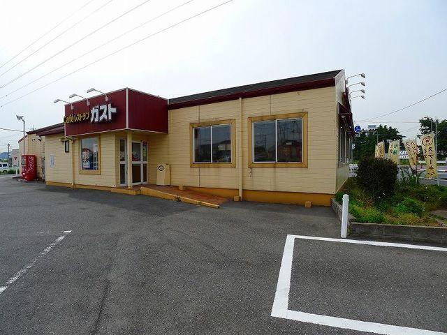 ガスト　植木野店：2000m