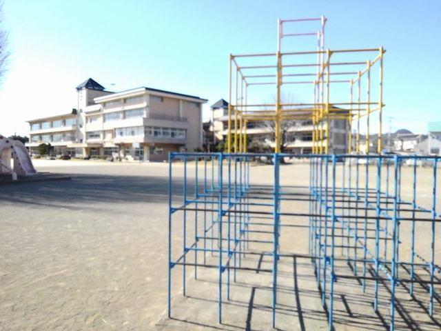 田沼小学校：1600m