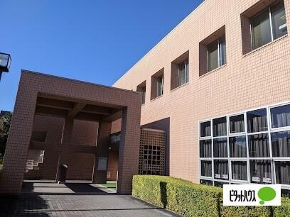 佐野市立図書館：1260m