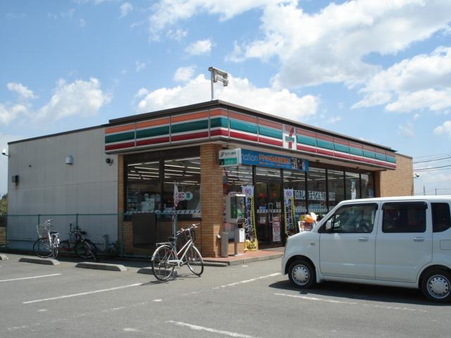 セブンイレブン館林多々良沼店：754m