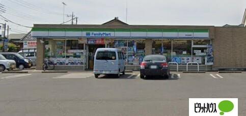 ファミリーマート岩舟街道店：593m