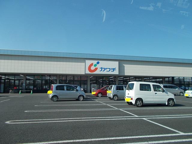 カワチ薬品：700m