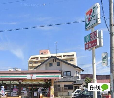 セブンイレブン館林城町店：1297m