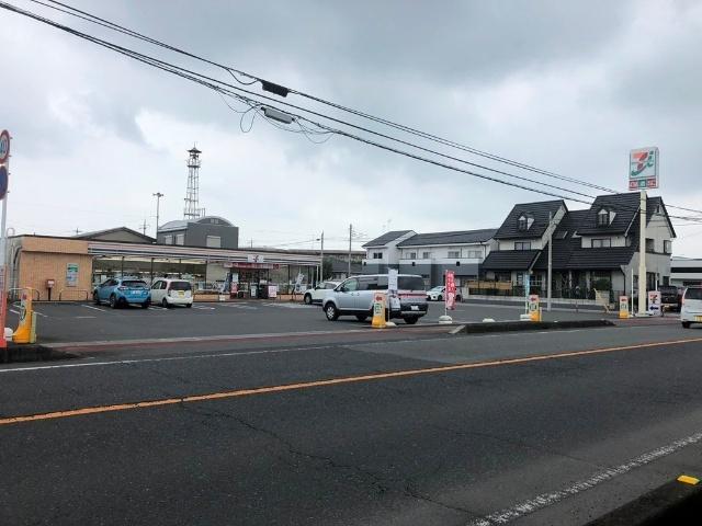 セブンイレブン大泉北小泉3丁目店：190m