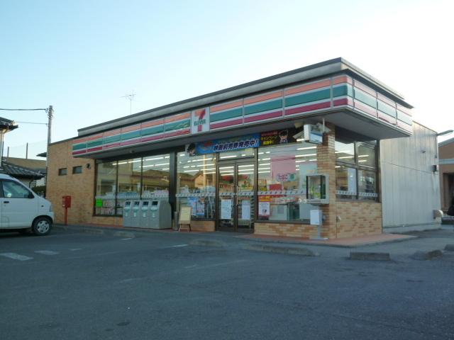 セブンイレブン佐野日大校前店：68m