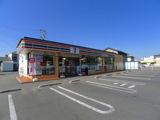 セブンイレブン太田高校西店：111m
