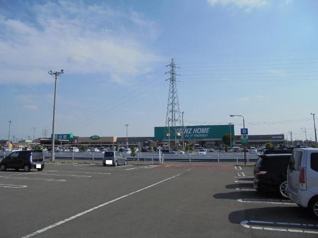 カインズホーム大泉店：303m